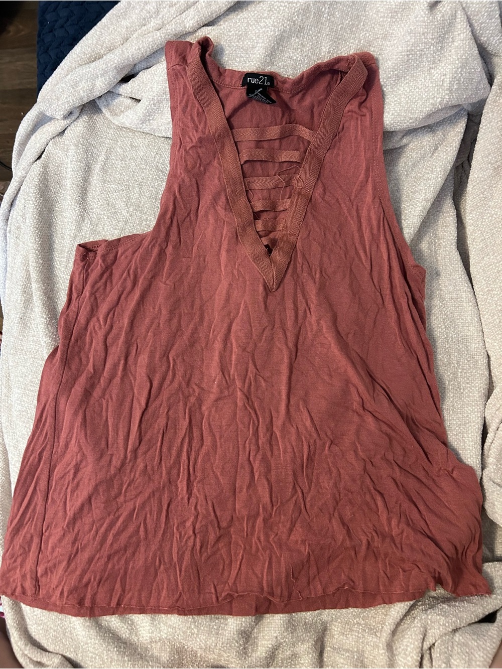 Rue21 Mauve Rose V-Neck Ladder Strap Tank